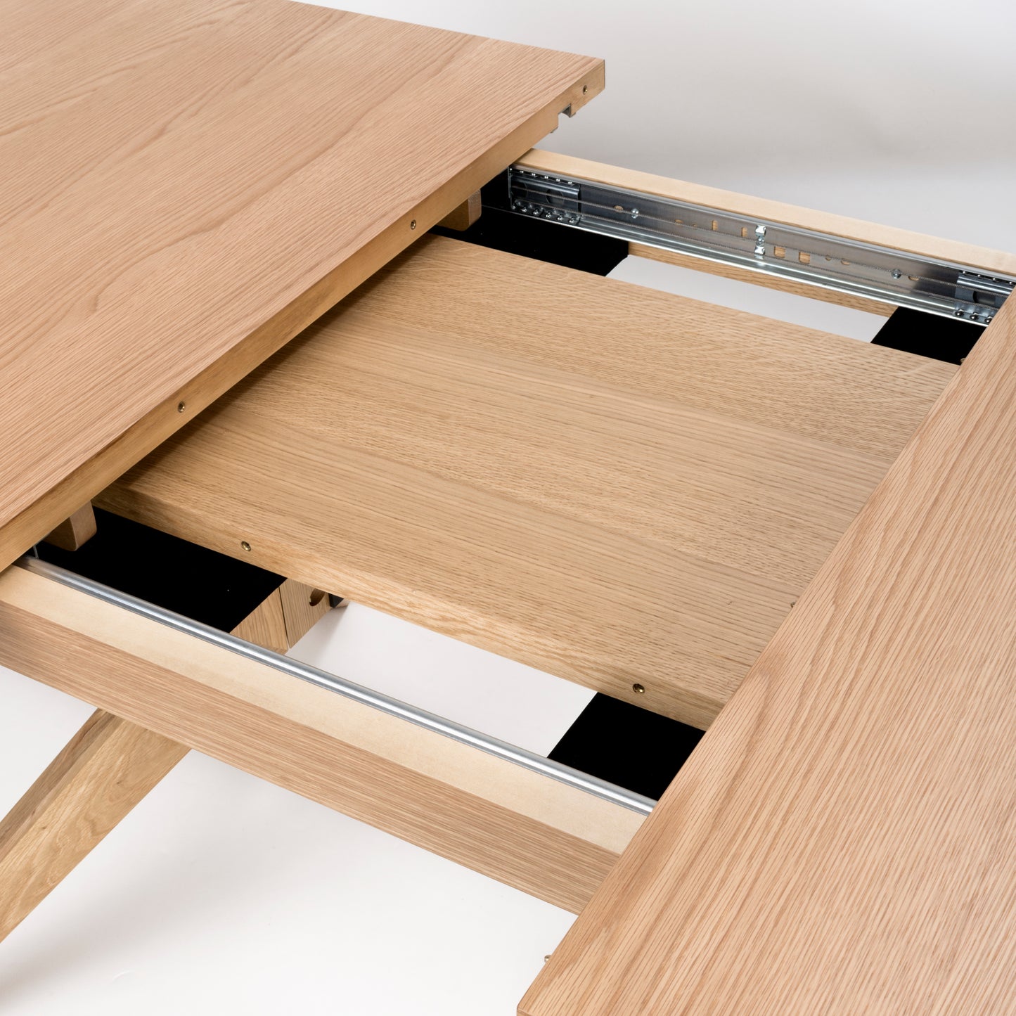 Halden Extending Dining Table 210–310cm