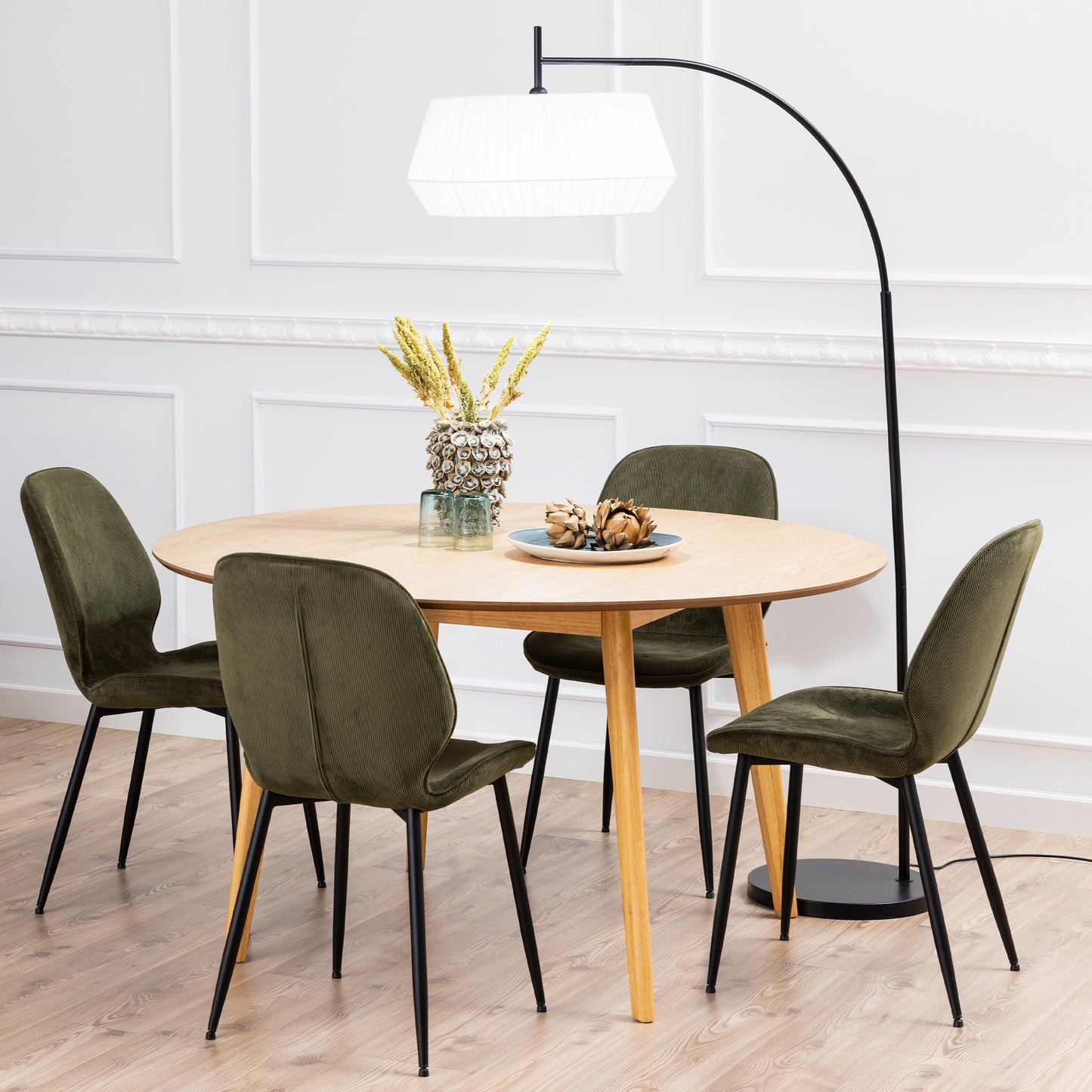 Orion Round Dining Table in Oak 140cm