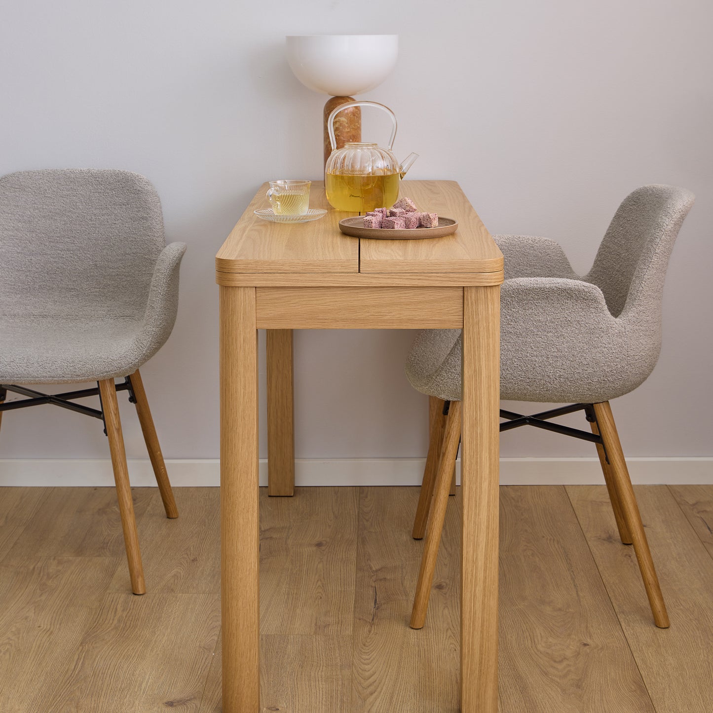 Harlington Extendable Rectangular dining table
