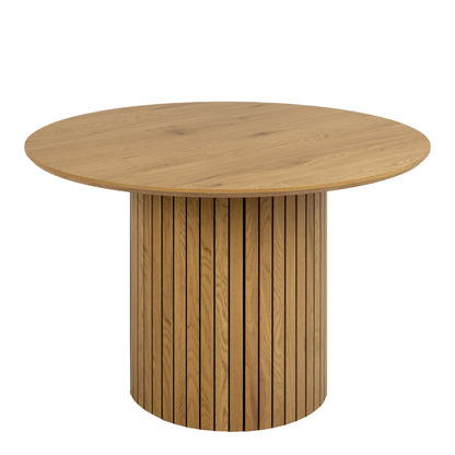 Lasse Dining Table in Oak