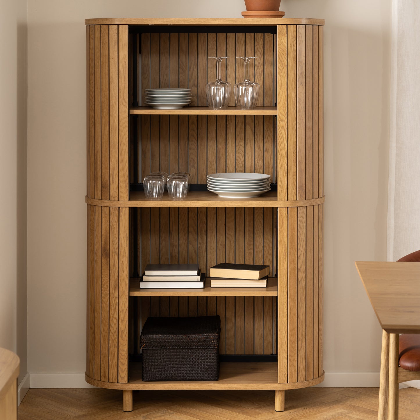 Oda Cabinet in Oak