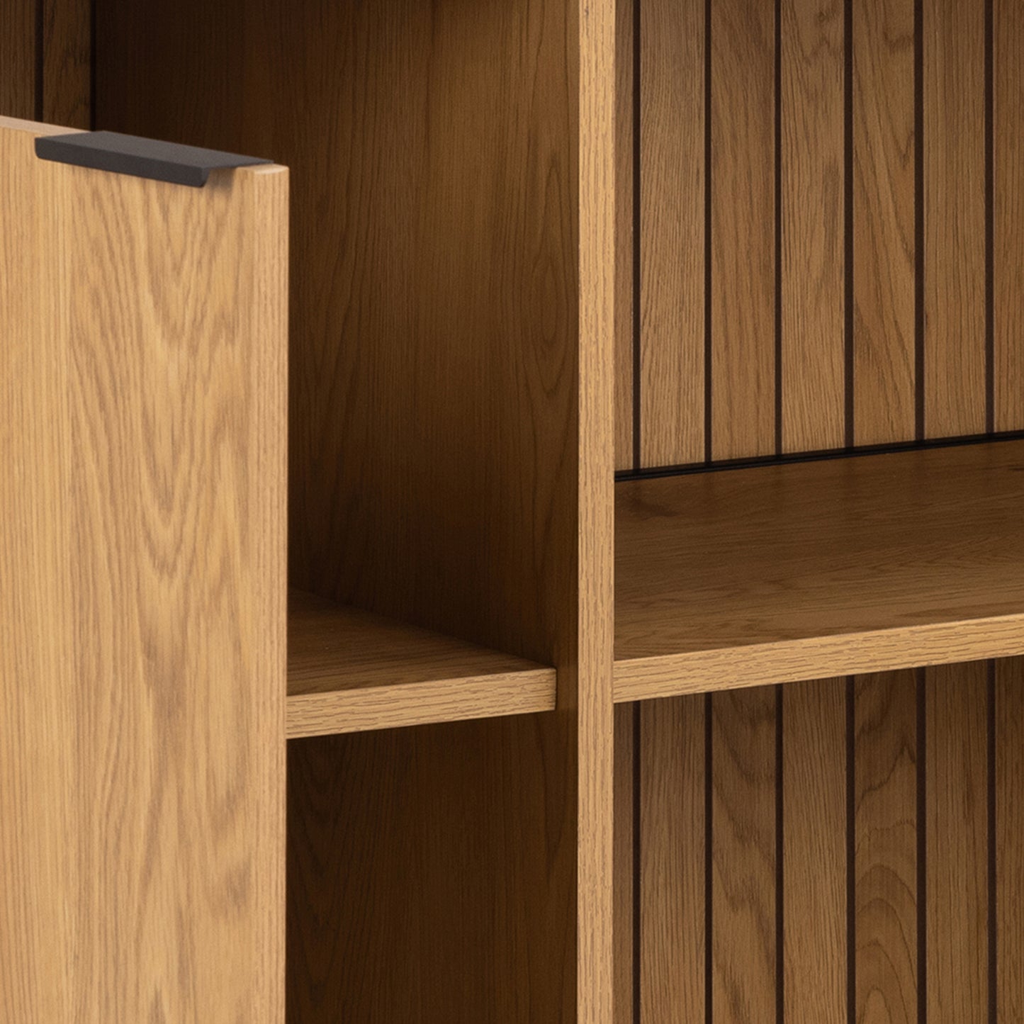 Oda 2 Door Sideboard in Oak